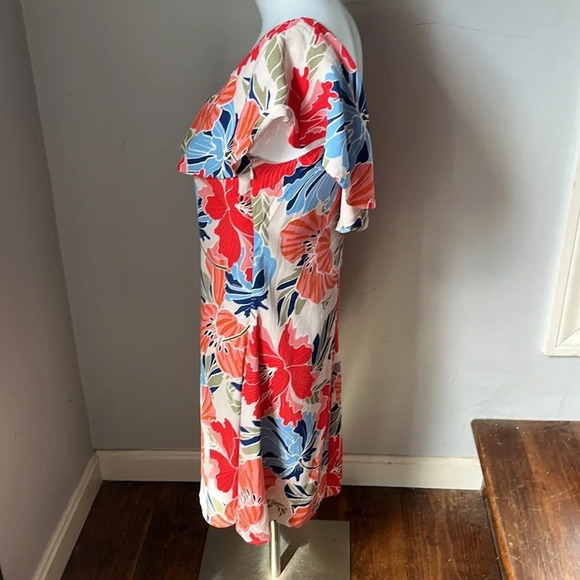 ASTR the label Women's Giselle Cold Shoulder Lace Dress Size XS - Picture 5 of 9